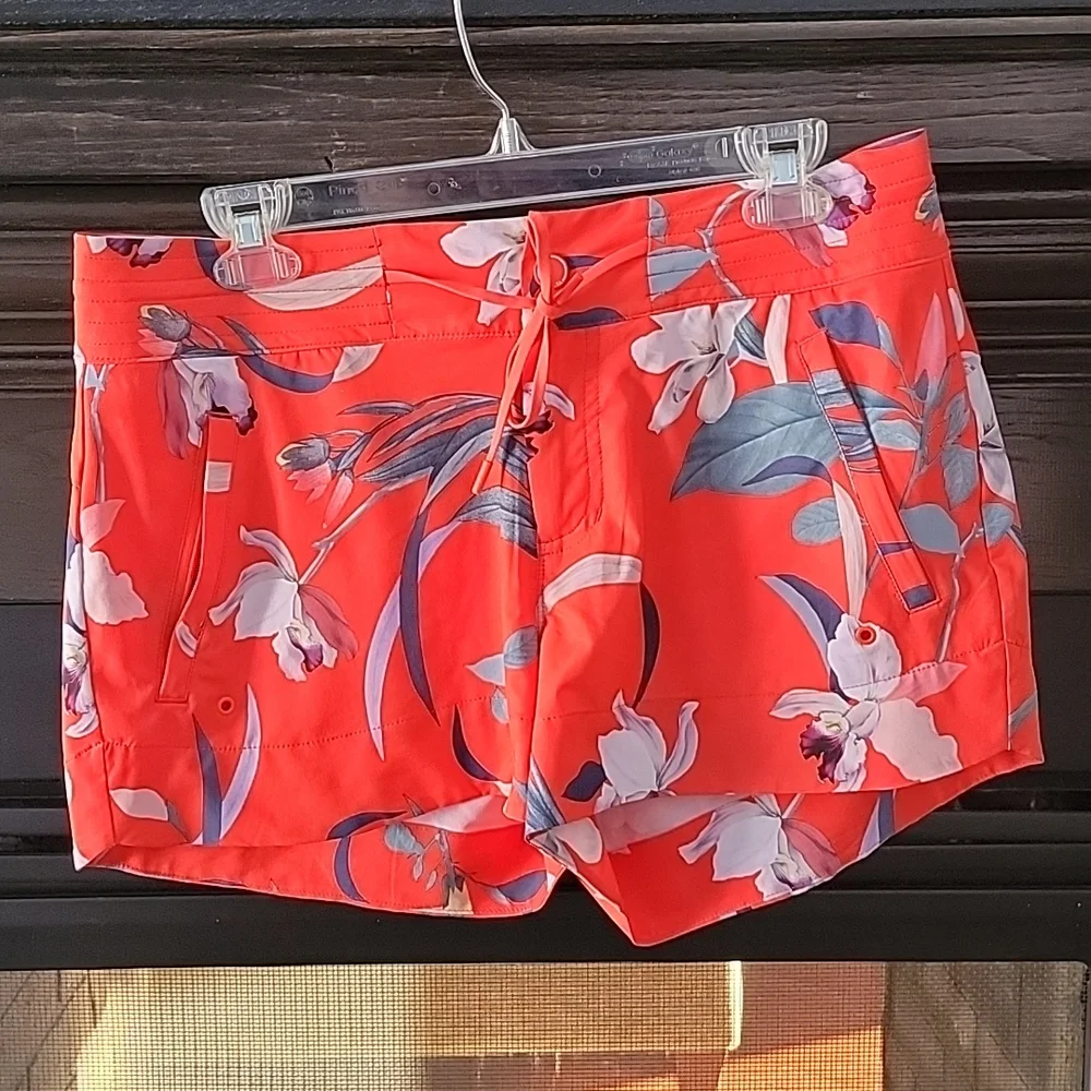 Athleta Short - Picture 1 of 3